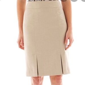 Evan Picone Black Label Pleated Pencil Skirt